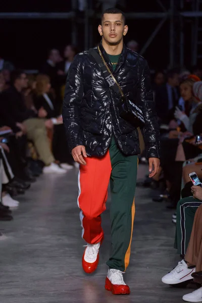 Look 9